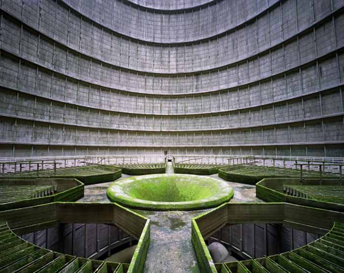 © Yves Marchand e Romain Meffre. Cooling Tower, Power Station, Monceau-sur-Sambre, Belgium, 2011